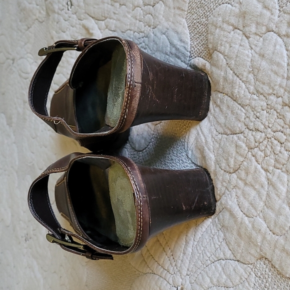 Aerosols size 9.5 brown slides - Picture 3 of 4